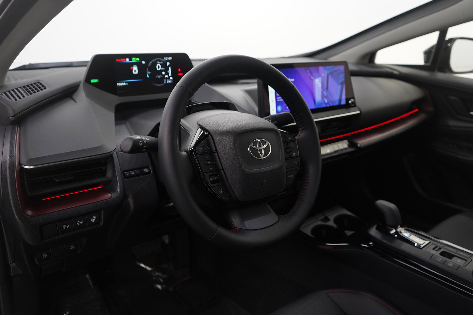 Used 2025 Toyota Prius Plug-In Hybrid image 18