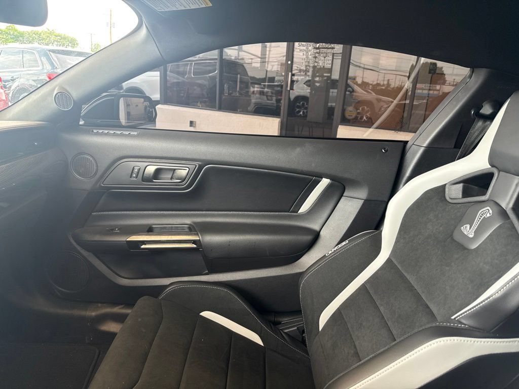 Used 2022 Ford Mustang Shelby GT500 w/ Carbon Fiber Track Pack RWD image 22