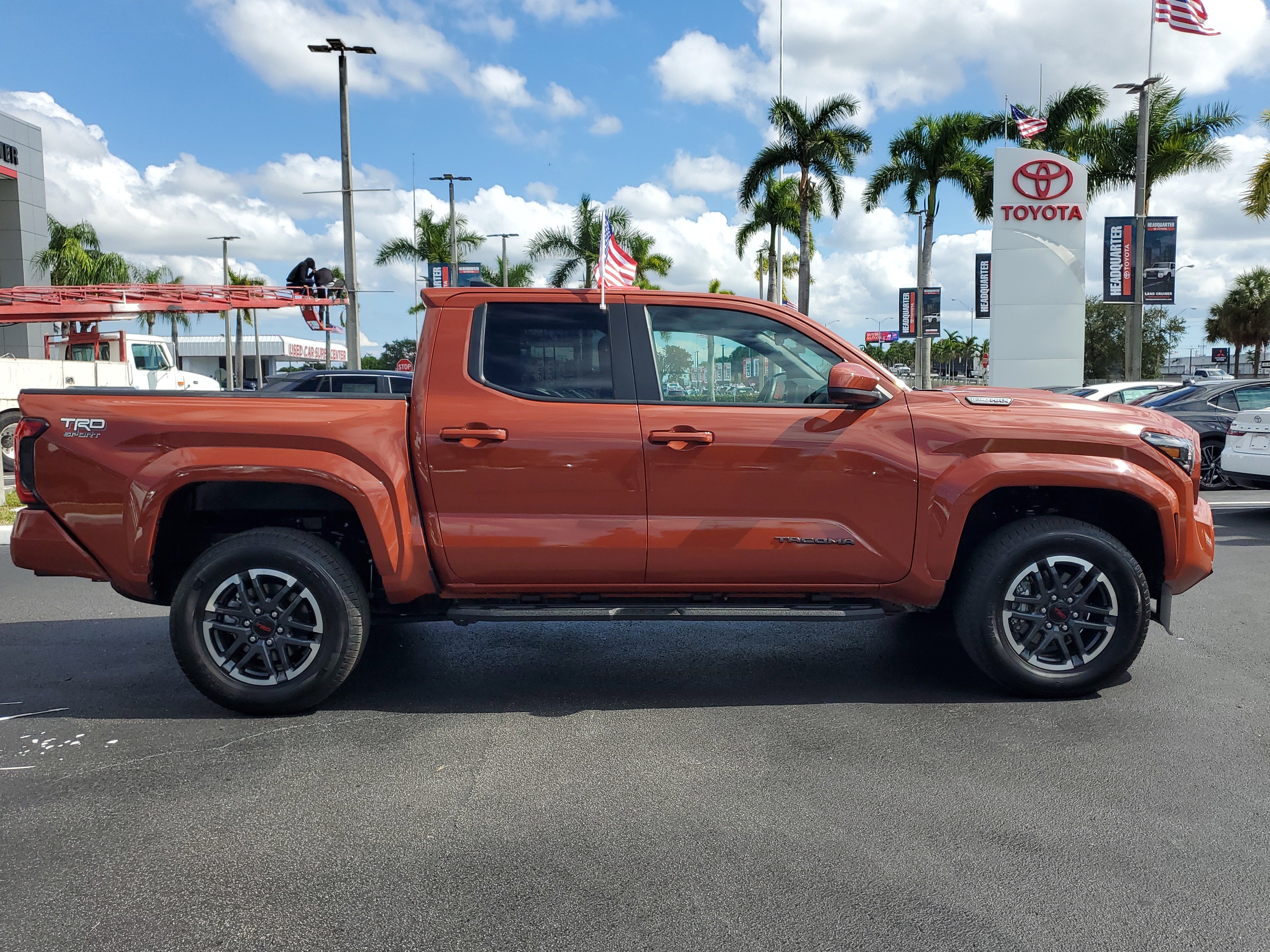 Used 2025 Toyota Tacoma TRD Sport image 13