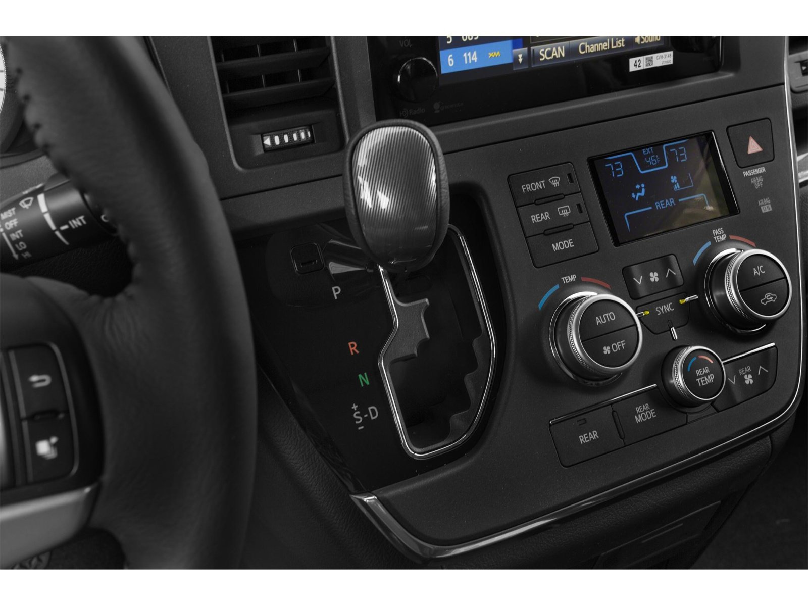 Used 2015 Toyota Sienna SE Premium w/ Four Season Floor Mat Package FWD image 11
