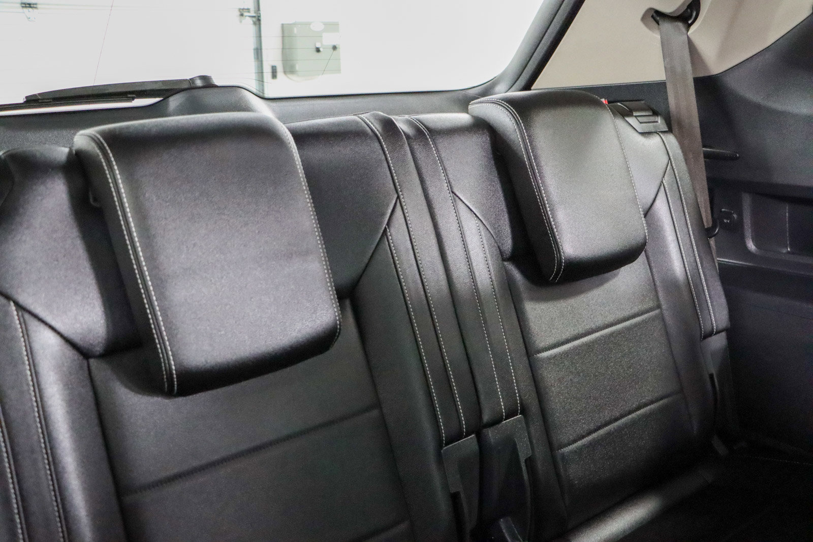 Used 2023 Volkswagen Atlas SEL R-Line image 31