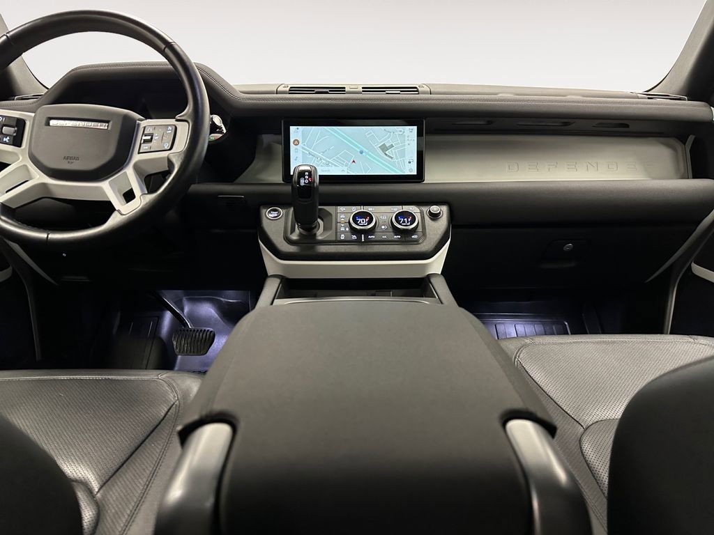 Used 2023 Land Rover Defender 110 S image 11