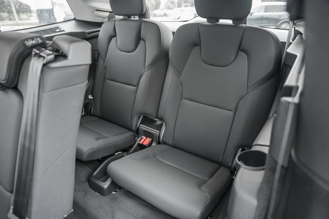 New 2026 Volvo XC90 B6 Plus w/ Protection Package Premier image 33
