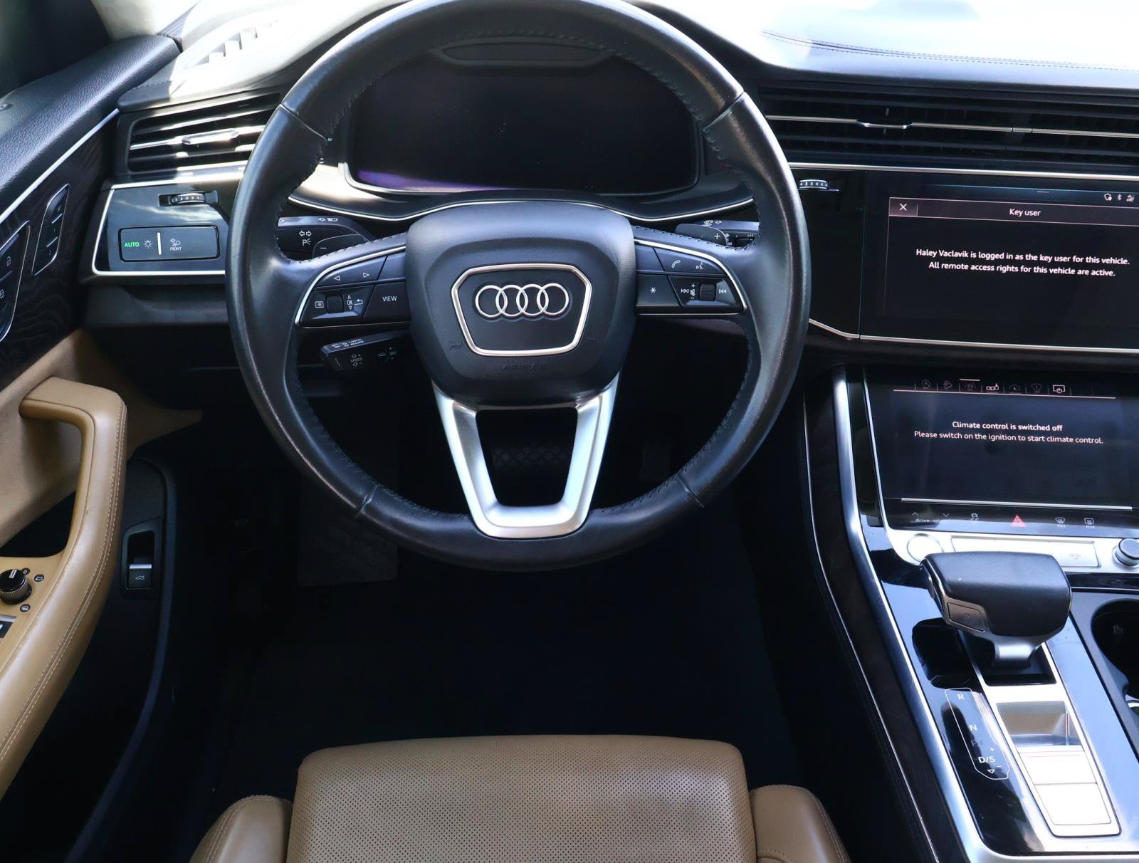 Used 2019 Audi Q8 Prestige w/ Luxury Package AWD/4WD image 9