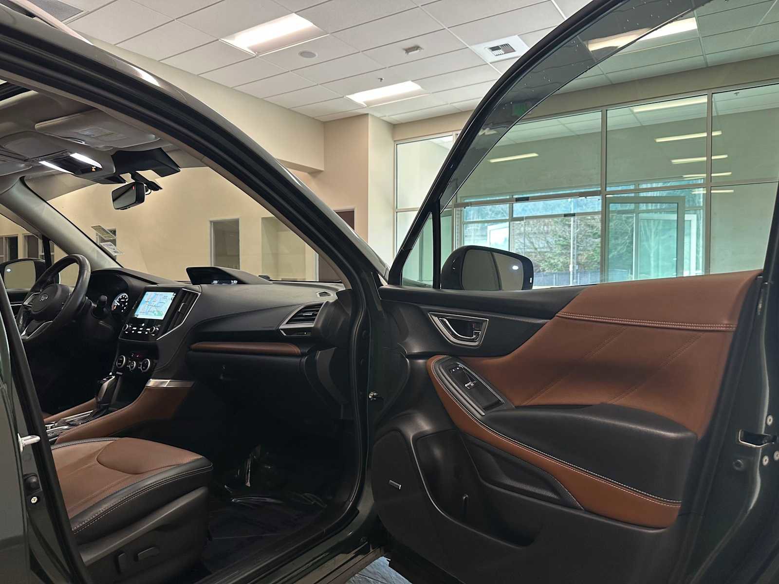 Used 2024 Subaru Forester Touring image 32