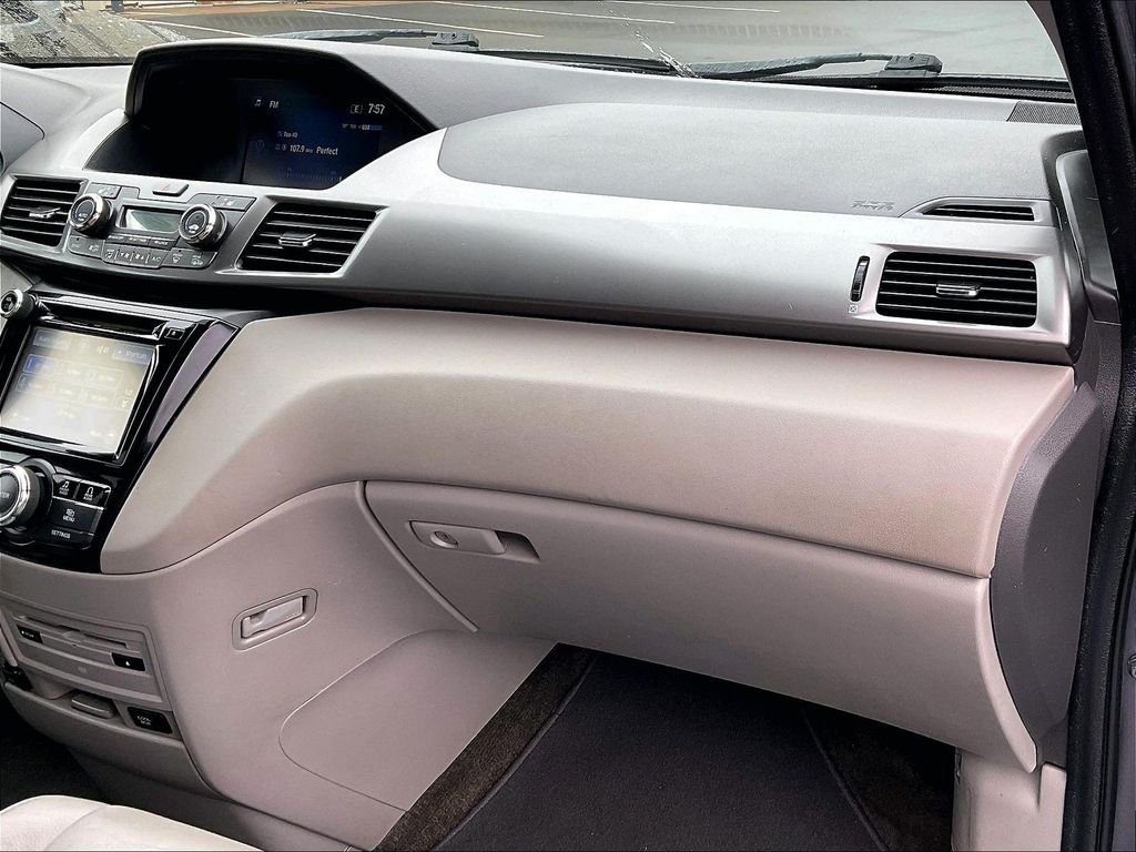 Used 2015 Honda Odyssey EX-L image 13