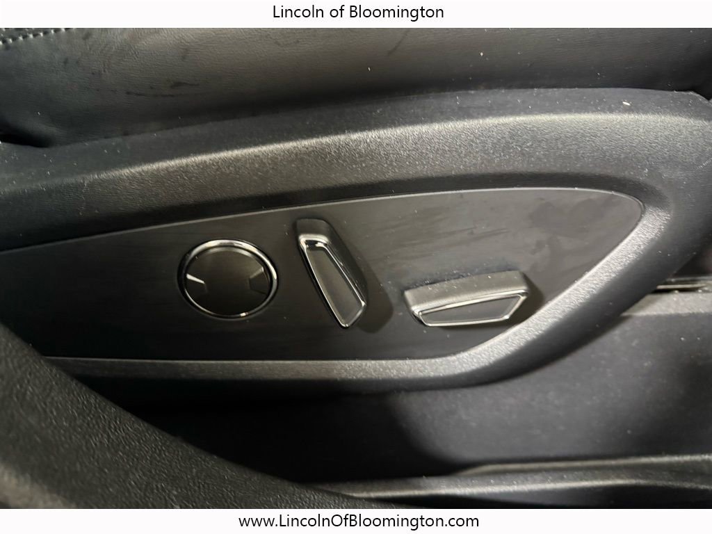 Certified 2022 Lincoln Nautilus Reserve w/ Monochromatic Package image 17