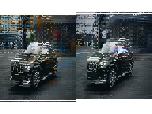 New 2025 BMW X1 xDrive28i w/ Convenience Package