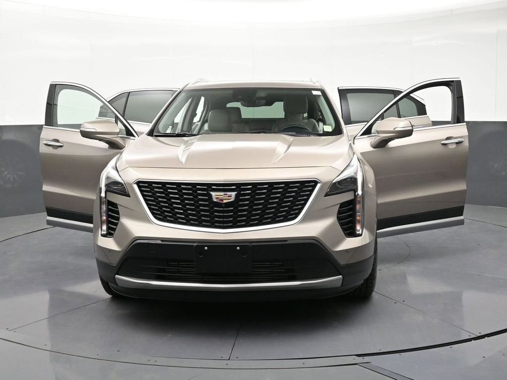 Used 2022 Cadillac XT4 Premium Luxury w/ Enhanced Visibility Package AWD/4WD image 37