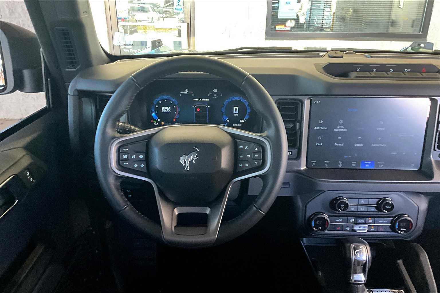 Used 2025 Ford Bronco Big Bend w/ Black Diamond Package AWD/4WD image 6