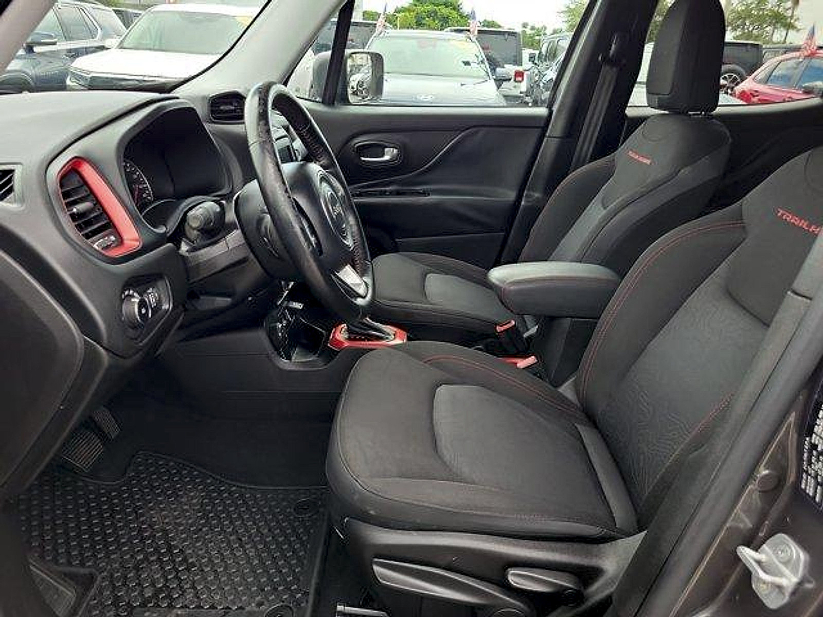 Certified 2017 Jeep Renegade Trailhawk AWD/4WD image 24