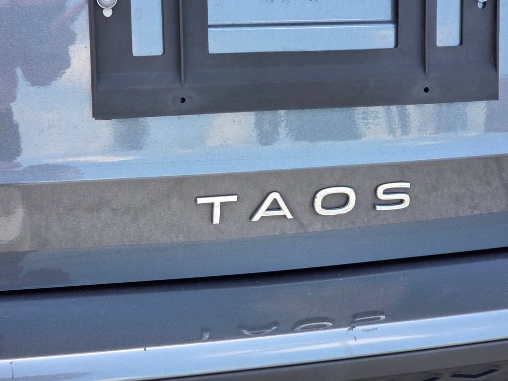 Used 2022 Volkswagen Taos S FWD image 11