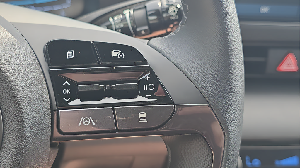New 2026 Hyundai Elantra SEL Sport Premium FWD image 24