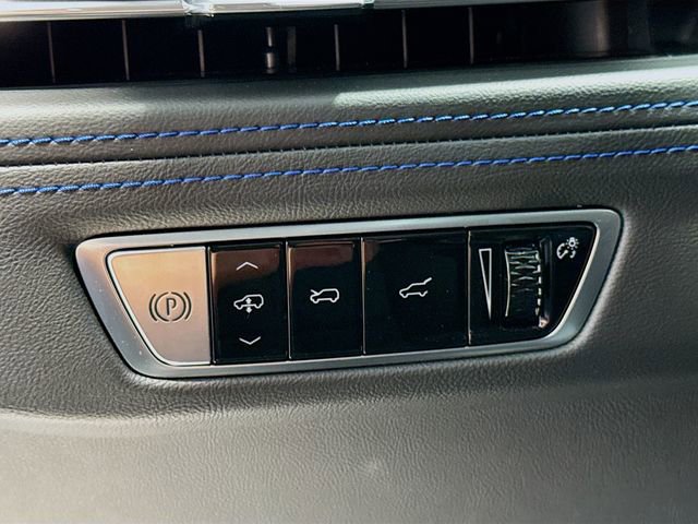 Used 2025 Cadillac Escalade IQ Luxury 1 image 9