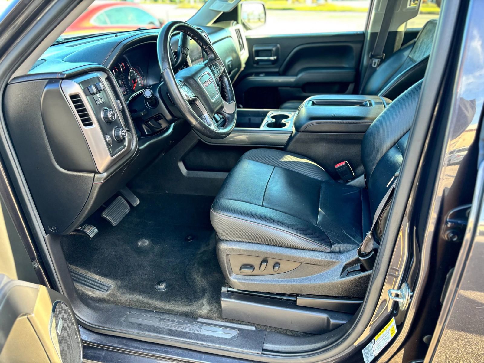 Used 2015 GMC Sierra 1500 SLT w/ All-Terrain Package AWD/4WD image 13