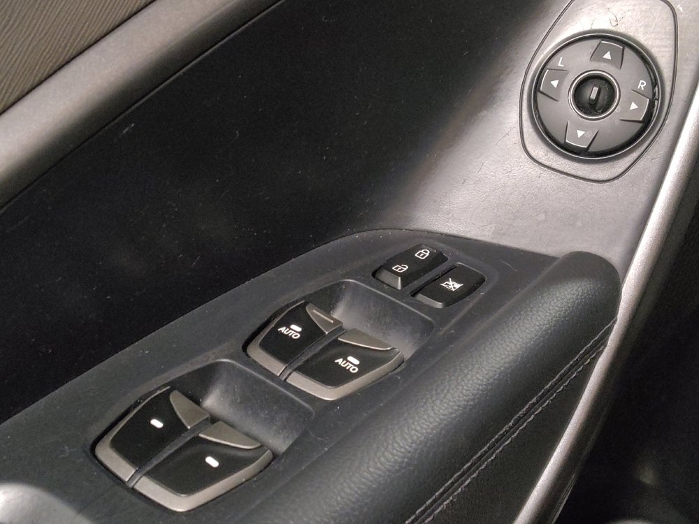 Used 2015 Hyundai Santa Fe Sport image 27