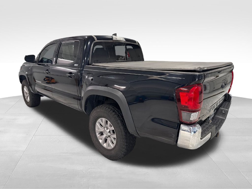 Used 2019 Toyota Tacoma SR5 RWD image 44