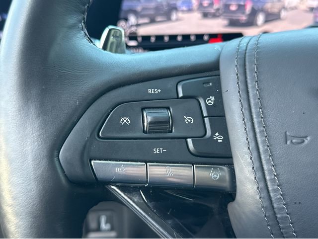 Certified 2024 Cadillac Escalade ESV V w/ LPO, ONYX Package AWD/4WD image 35