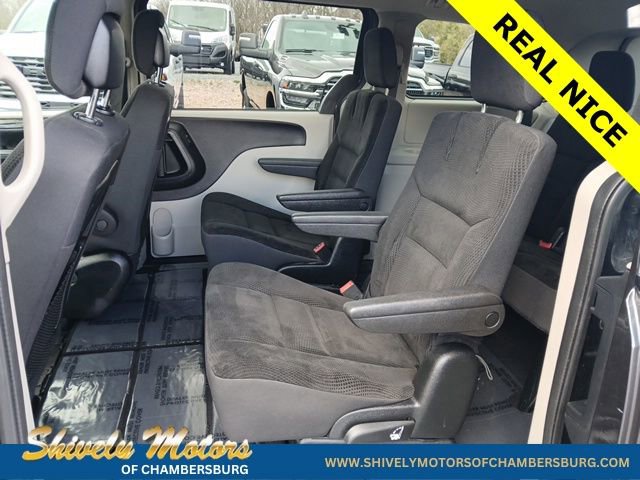 Used 2019 Dodge Grand Caravan SE w/ UConnect Hands-Free Group FWD image 11