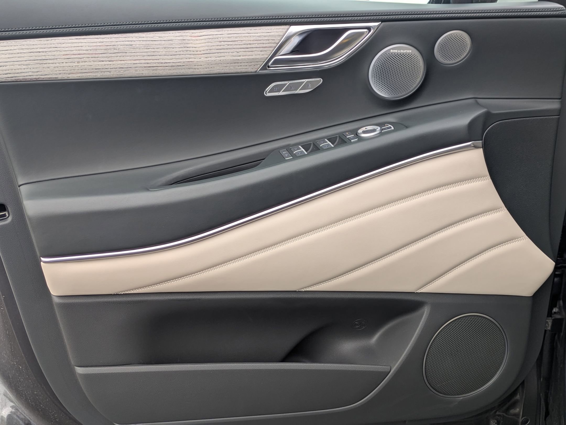 Used 2025 Genesis GV80 3.5T Prestige image 10