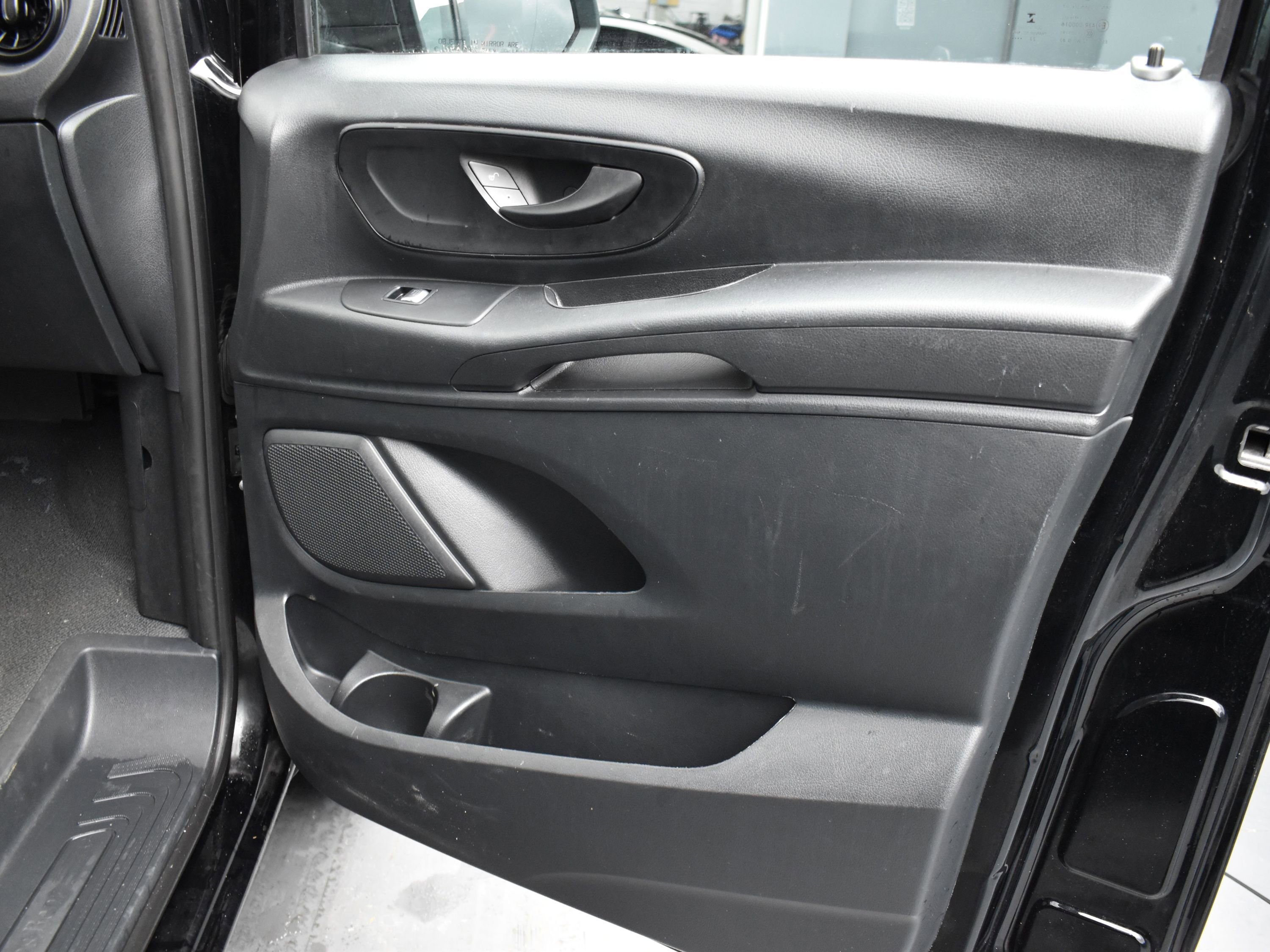 Used 2022 Mercedes-Benz Metris image 17