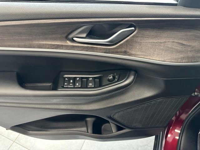 New 2026 Jeep Grand Cherokee Altitude image 21