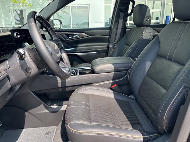 Used 2025 Chevrolet Traverse High Country AWD/4WD image 10