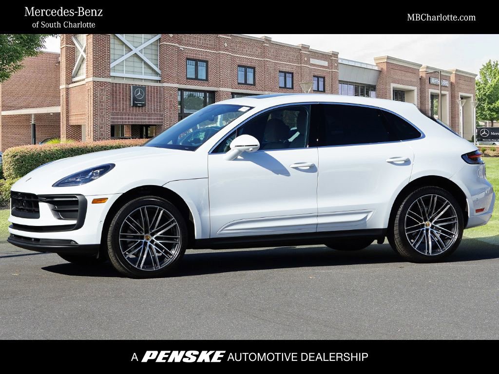 Used 2024 Porsche Macan image 1