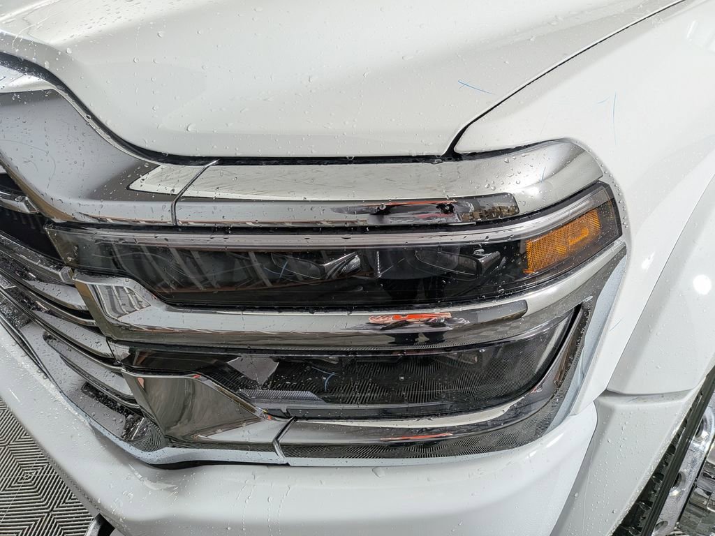 New 2026 RAM 5500 Tradesman w/ Laramie Trim Package image 11