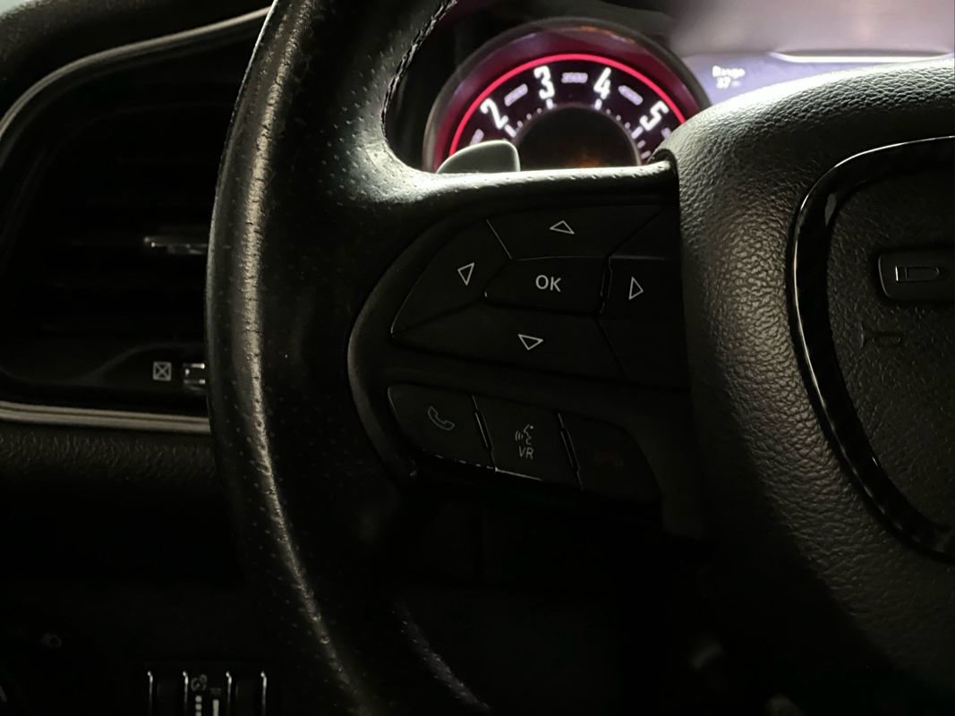 Used 2015 Dodge Challenger R/T Plus RWD image 26