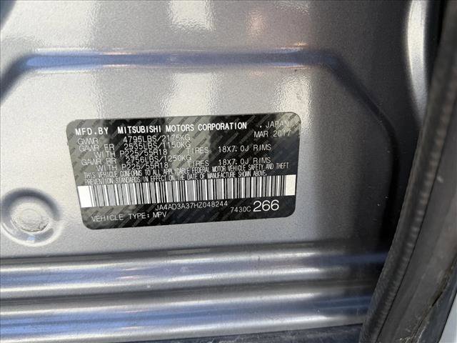 Used 2017 Mitsubishi Outlander SEL image 27