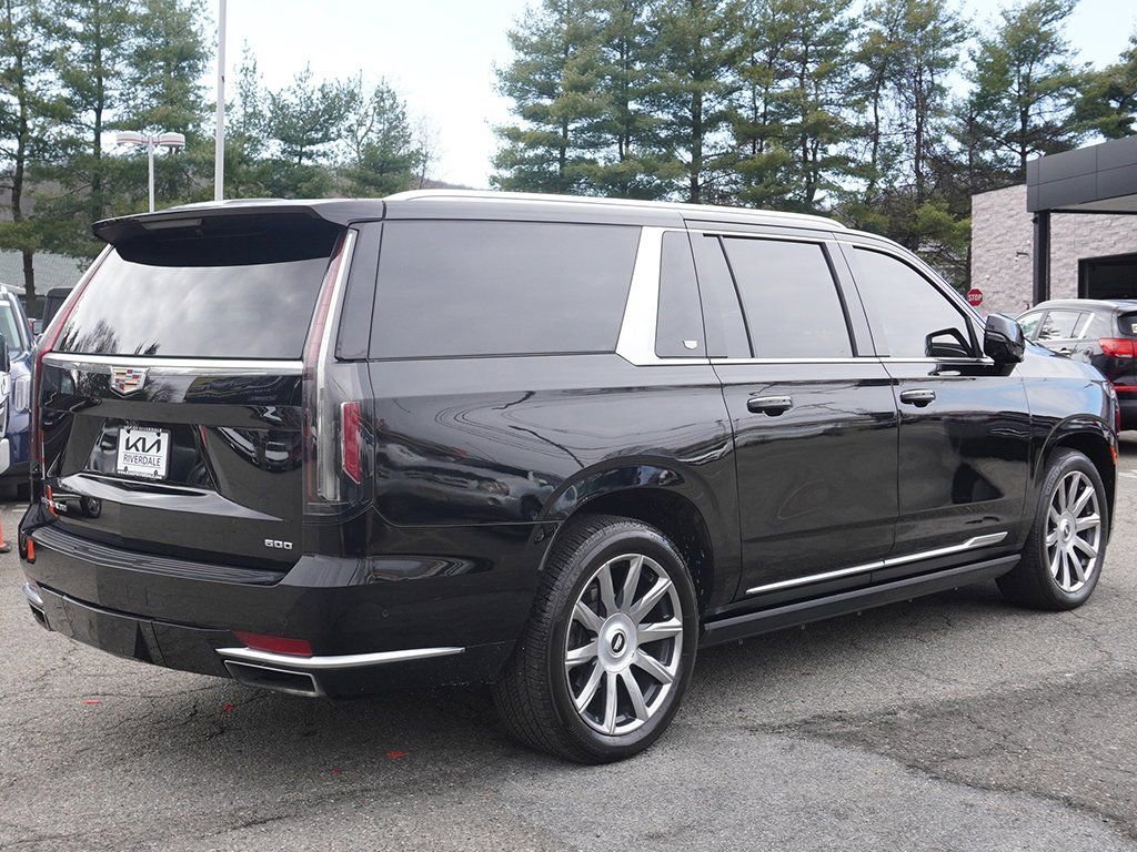 Used 2023 Cadillac Escalade ESV Premium Luxury Platinum w/ Heavy-Duty Trailer Package image 15