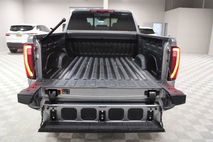 Used 2025 GMC Sierra 2500 Denali image 13