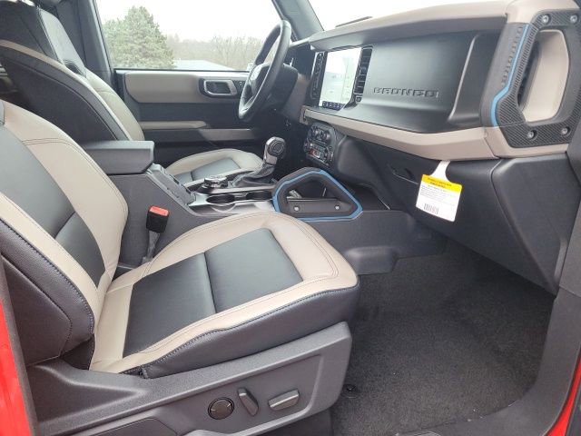 Used 2023 Ford Bronco Wildtrak image 29