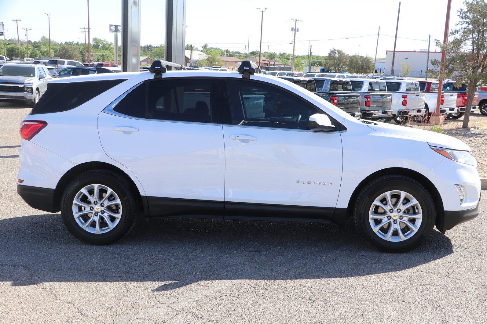 Used 2020 Chevrolet Equinox LT FWD image 8