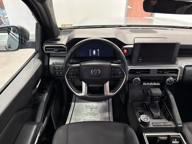 Used 2024 Toyota Tacoma TRD Off-Road image 40