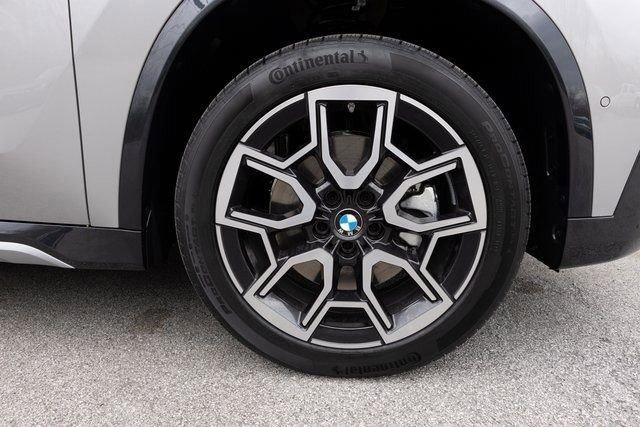 New 2025 BMW X1 xDrive28i w/ Premium Package image 12