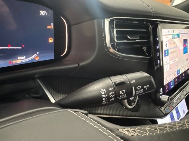 New 2026 Jeep Grand Wagoneer Summit AWD/4WD image 42