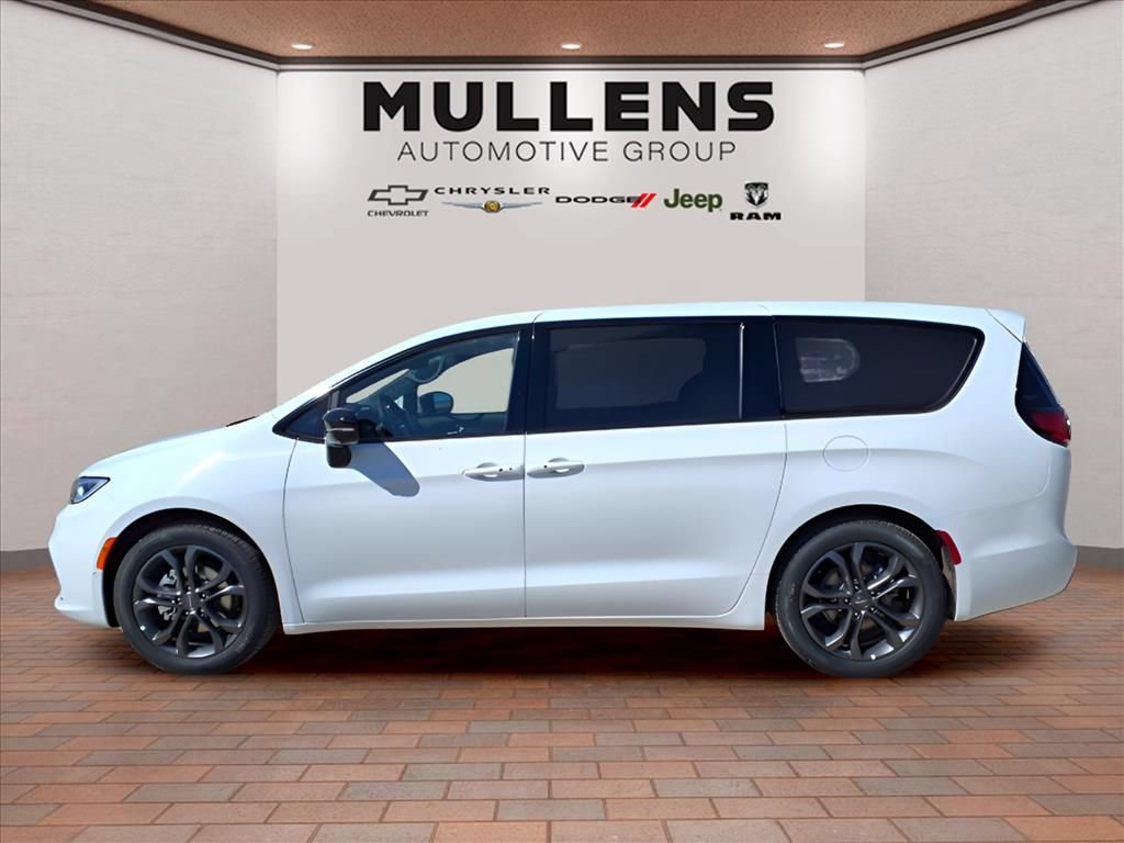 New 2026 Chrysler Pacifica Select FWD image 8