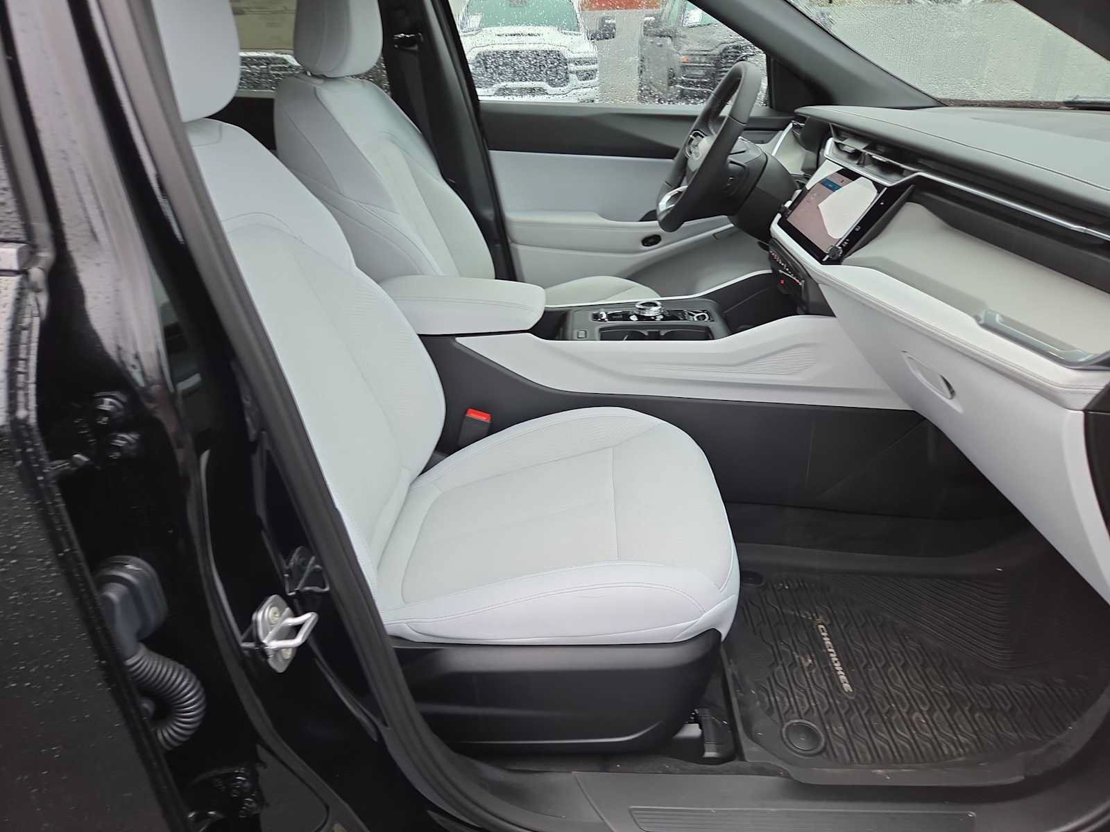New 2026 Jeep Cherokee Laredo AWD/4WD image 22