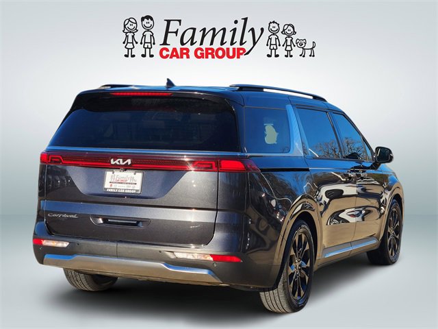 Used 2022 Kia Carnival SX Prestige image 4
