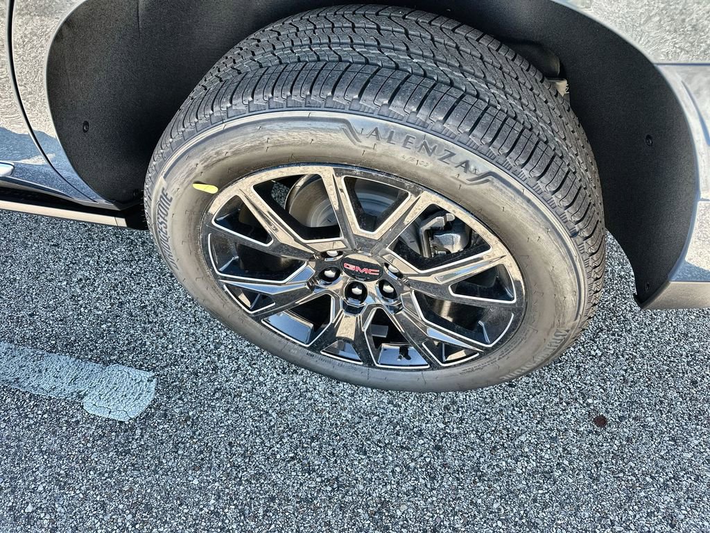 New 2026 GMC Yukon Denali image 12