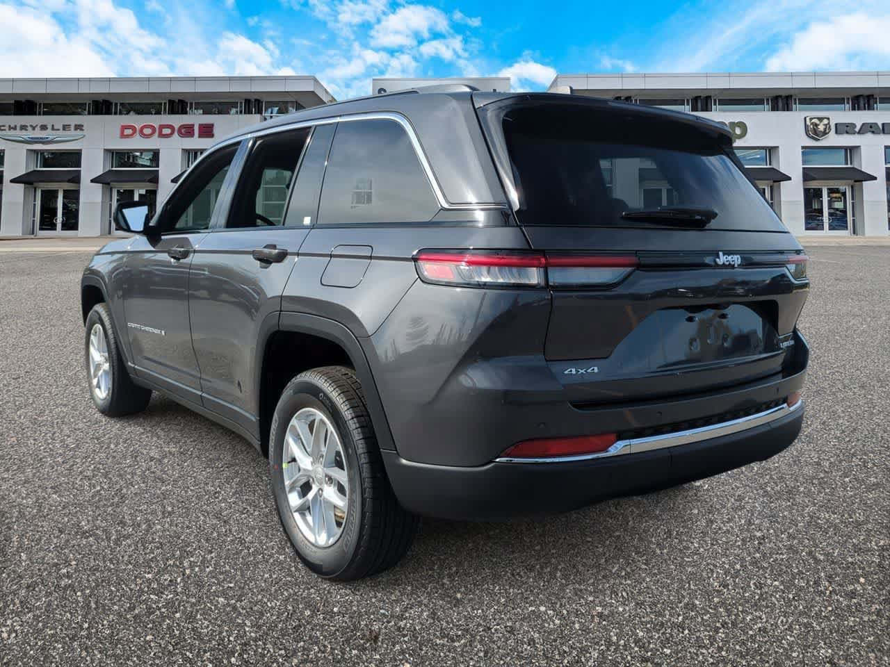New 2026 Jeep Grand Cherokee Laredo X AWD/4WD image 6