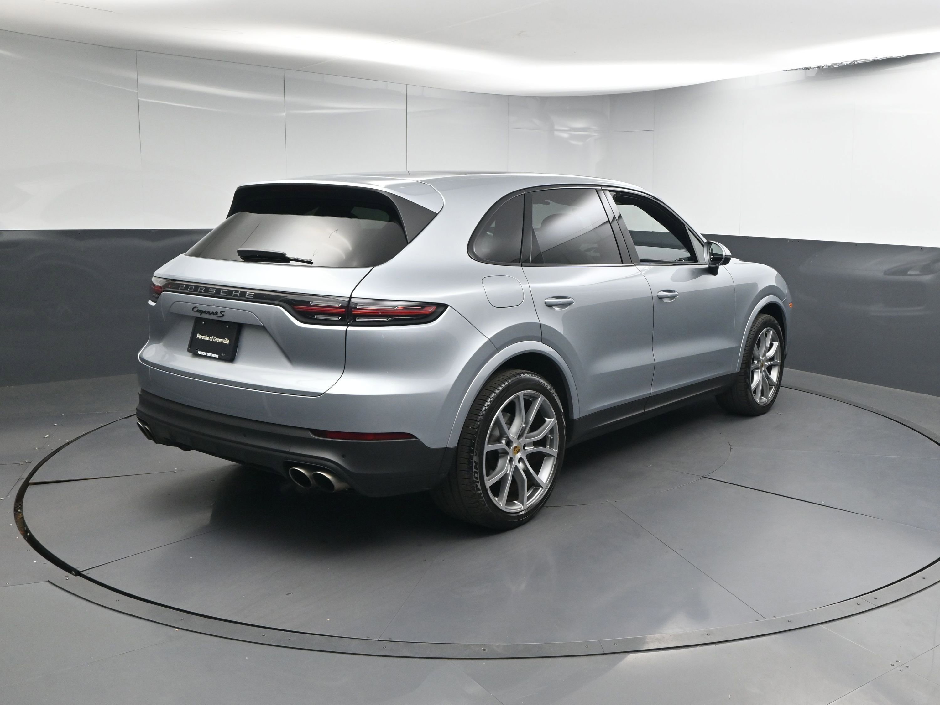 Certified 2022 Porsche Cayenne S image 24