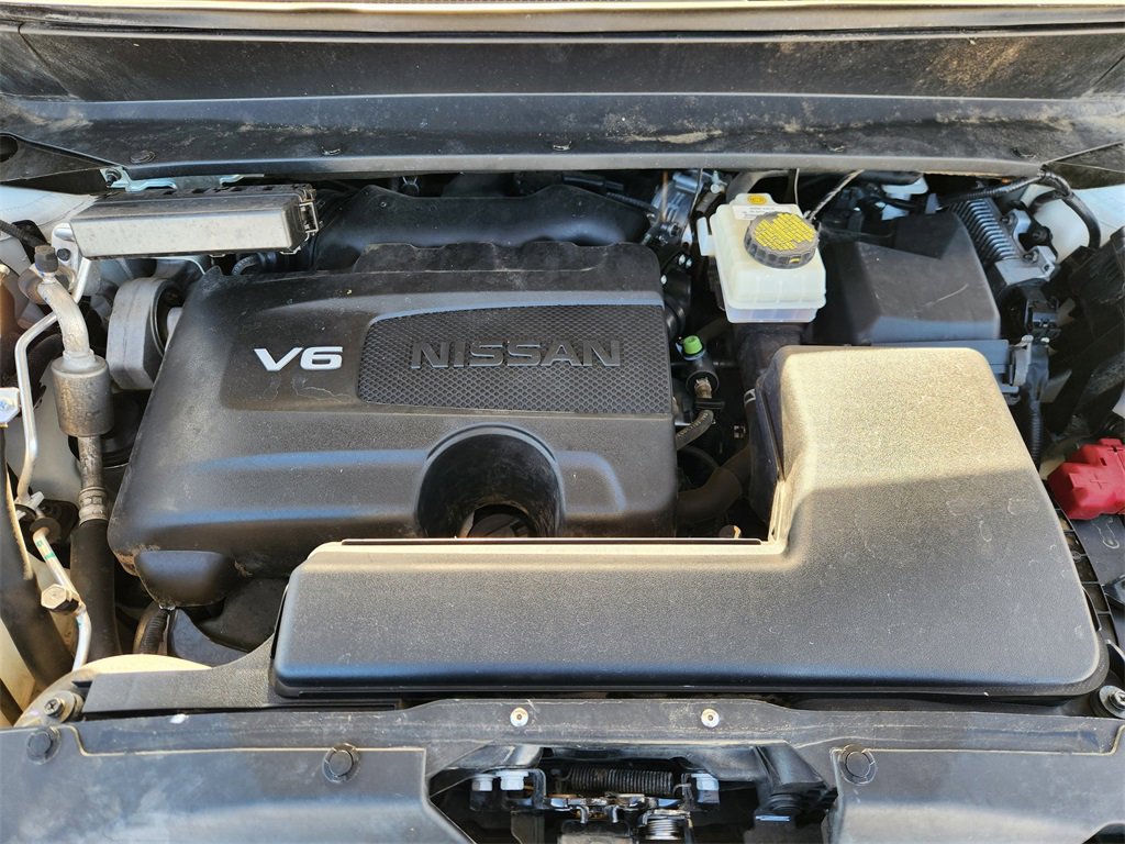 Used 2018 Nissan Pathfinder Platinum image 31