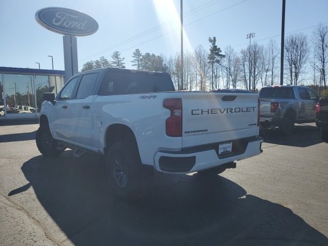 Used 2024 Chevrolet Silverado 1500 Custom w/ LPO, Dark Essentials Package image 5