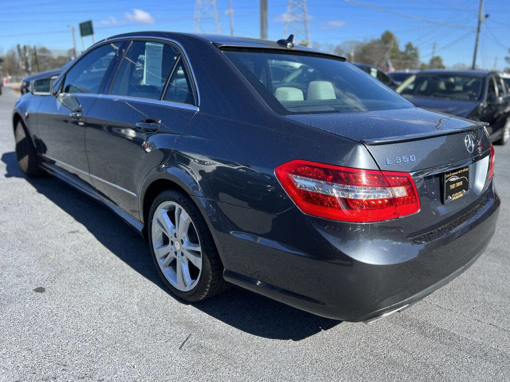 Used 2013 Mercedes-Benz E 350 Sedan image 4