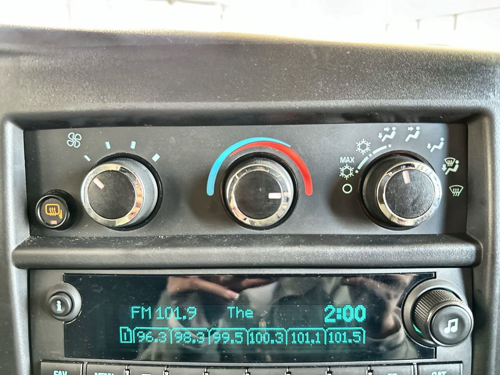 Used 2024 Chevrolet Express 2500 w/ Driver Convenience Package image 16