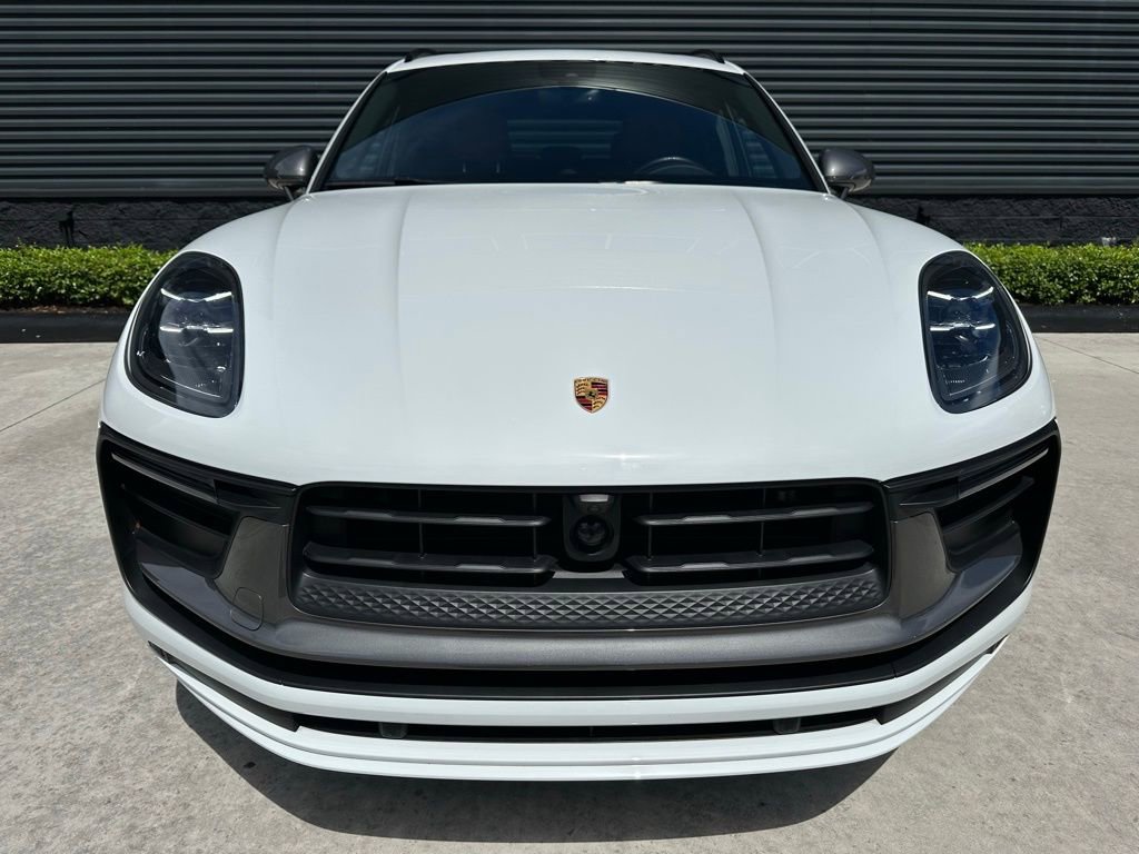 Certified 2023 Porsche Macan Turbo image 8