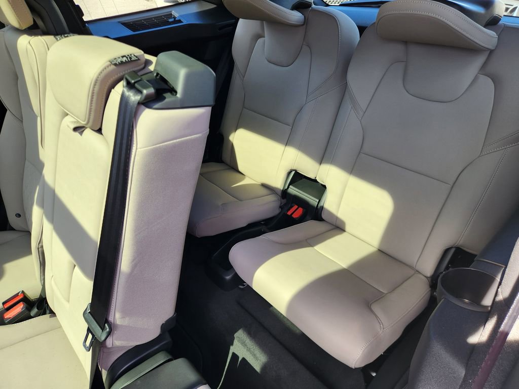New 2026 Volvo XC90 B5 Core w/ Protection Package Premier AWD/4WD image 14